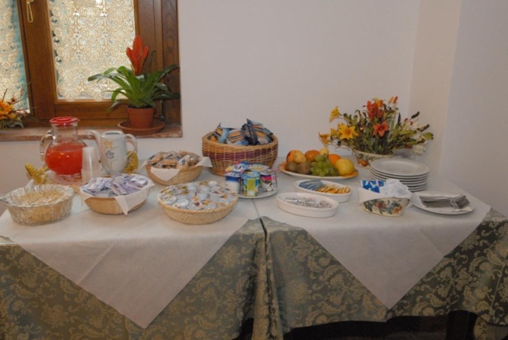 Le Antiche Torri Panzió Pescasseroli Kültér fotó